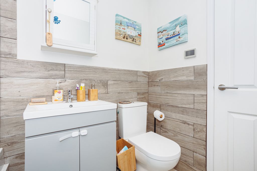 Additional image 18 of 5 bed semi-detached house for saleHigh Street, Dalbeattie DG5