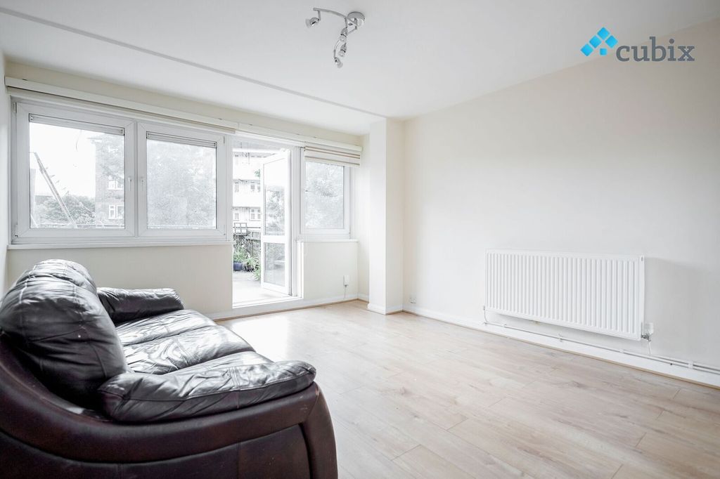 Property photo 2 of 35