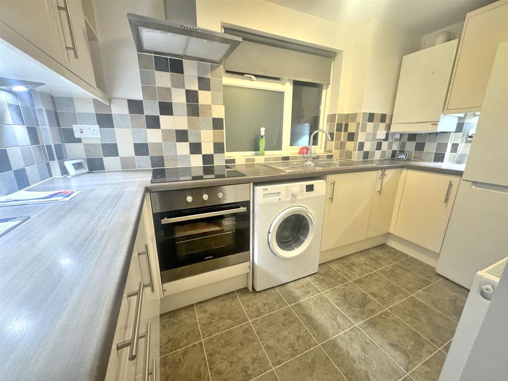 Property photo 2 of 6 Thumbnail_Img_1222.Jpg