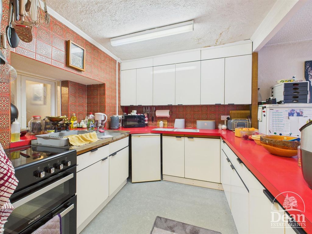 Property photo 3 of 15