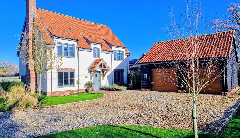 Property photo 1 of 35 Front