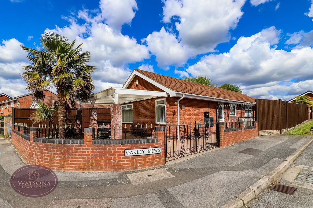 Property photo 1 of 32
