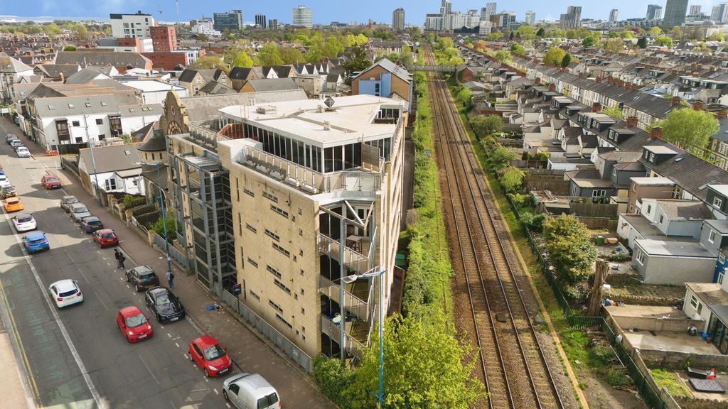 Property photo 1 of 24 Drone