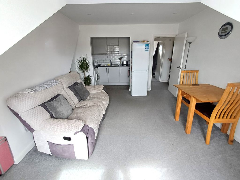 Property photo 2 of 7 Picture No. 03