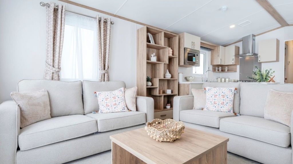 Property photo 1 of 18 Regal Regency 2026 Vs478171 133783771.Jpeg