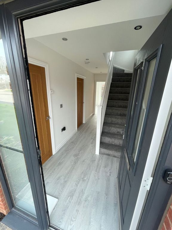 Property photo 2 of 26