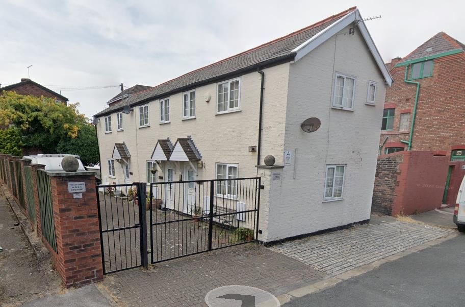 Property photo 1 of 16 Duke Street.Png