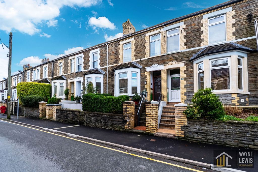 Property photo 1 of 35