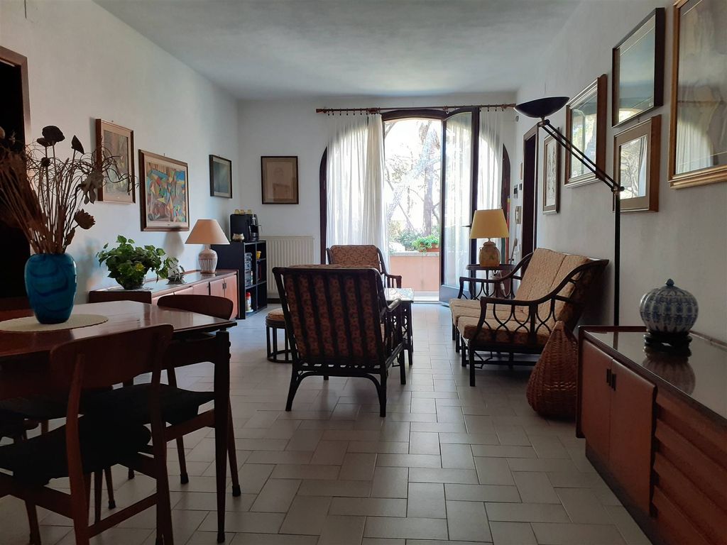 Property photo 2 of 30