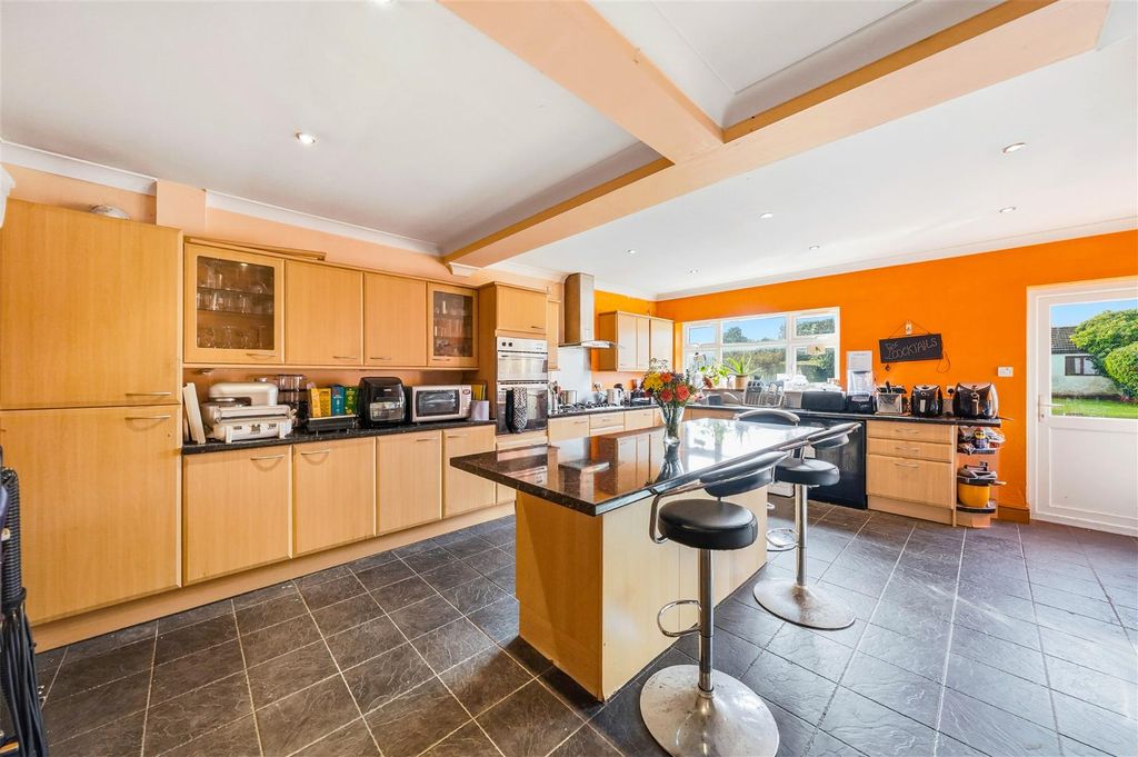 Additional image 9 of 5 bed detached house for saleHeather Drive, Dartford DA1