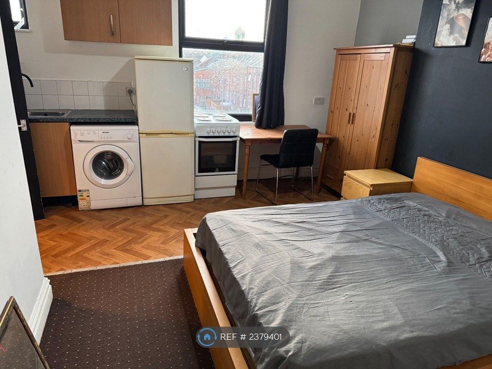 Property photo 2 of 12