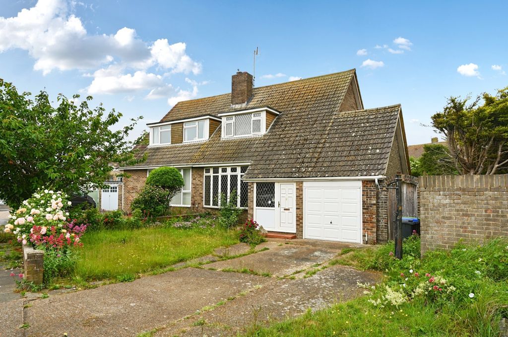 Property photo 1 of 21 Front