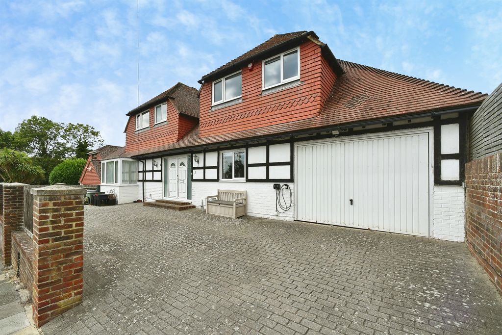 Property photo 1 of 22