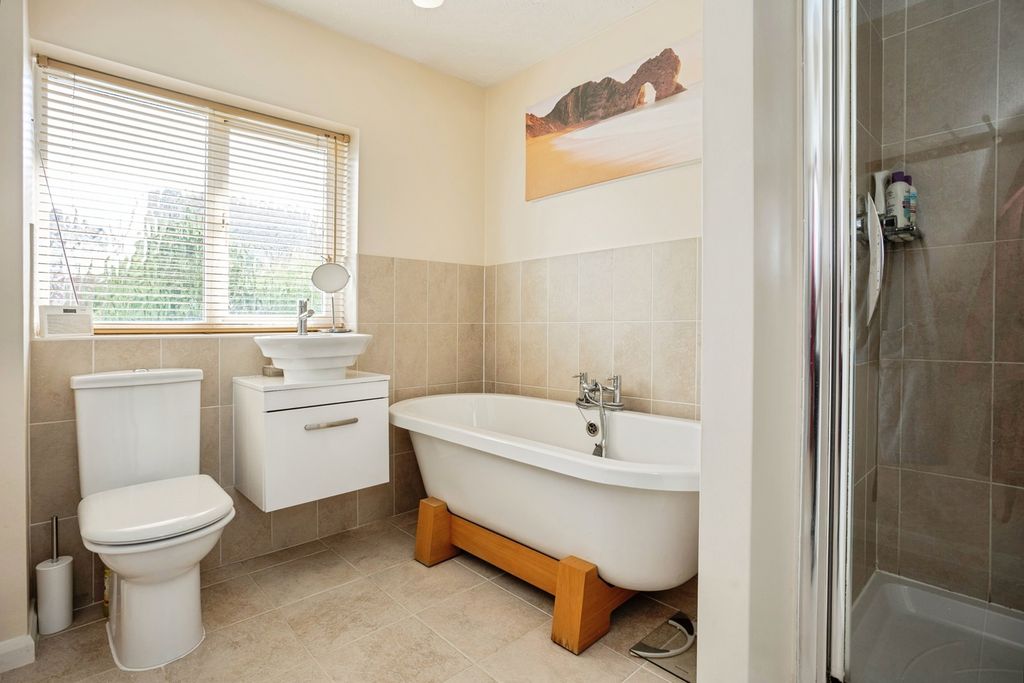 Property photo 3 of 30 Pbox-Img.Jpg
