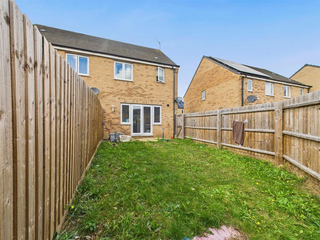 Property photo 2 of 10 Cam03975G0-Pr0142-Still011.Jpg