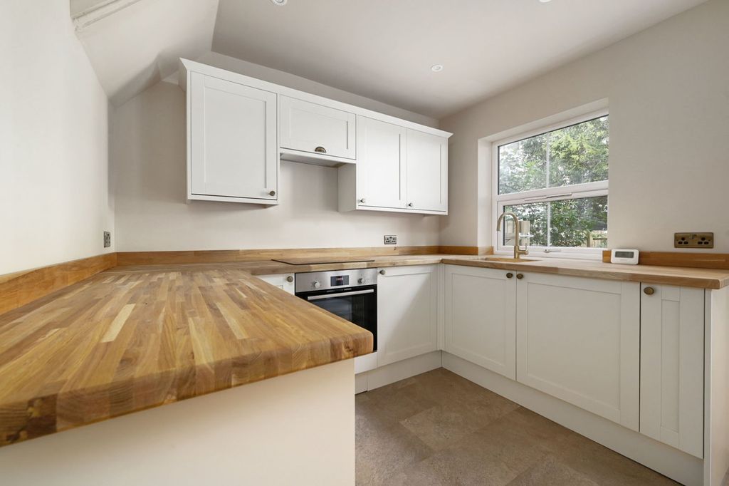 Property photo 2 of 25 Picture No. 05