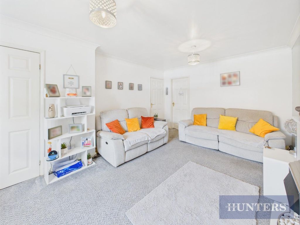 Property photo 3 of 24 Cam05316G0-Pr0136-Still013.Jpg