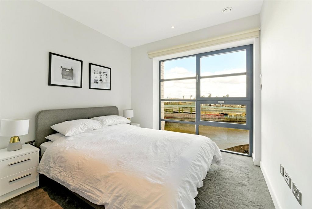Property photo 1 of 8 Picture No. 01