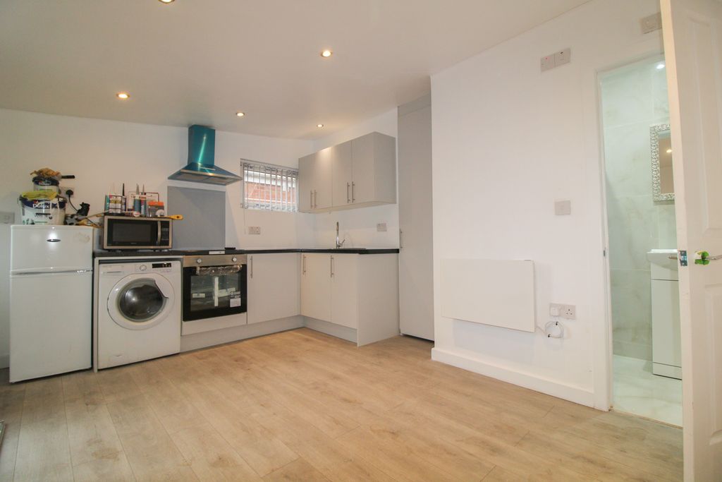 Property photo 1 of 3 Na