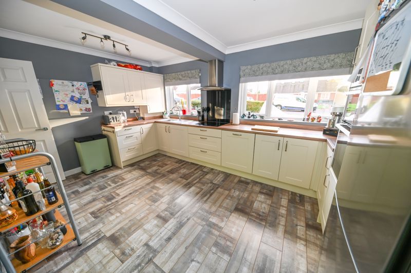 Property photo 2 of 14 Photo 1