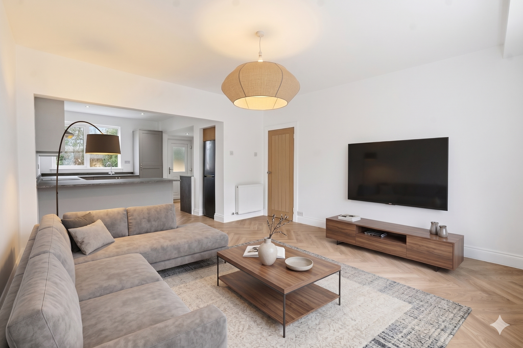 Property photo 2 of 15 Lounge