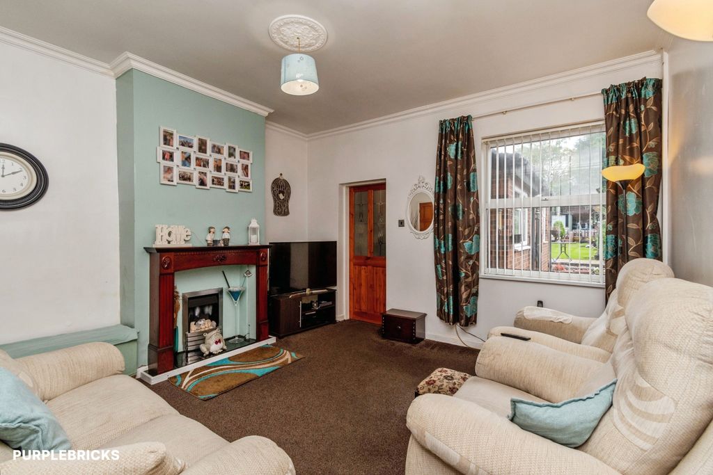 Property photo 3 of 21