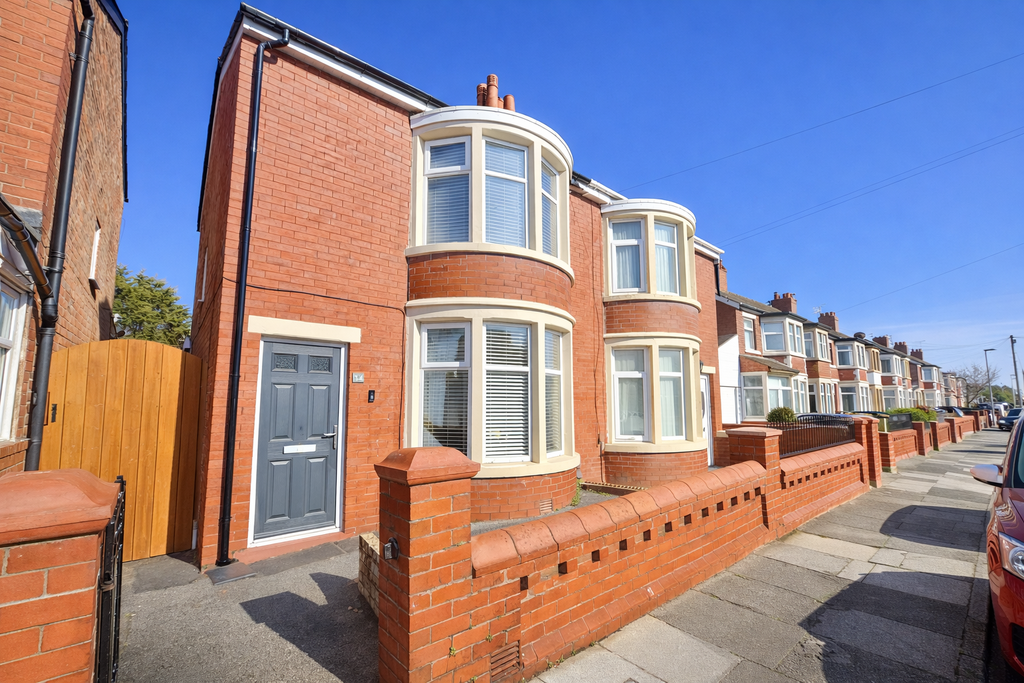 Property photo 1 of 17