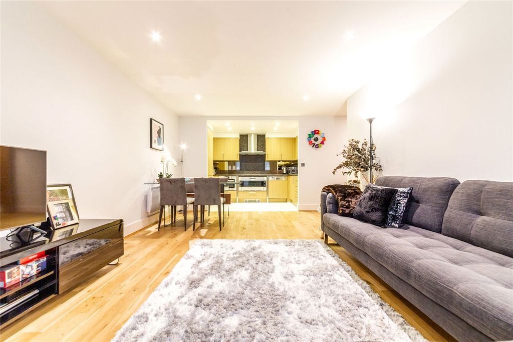 Property photo 3 of 22