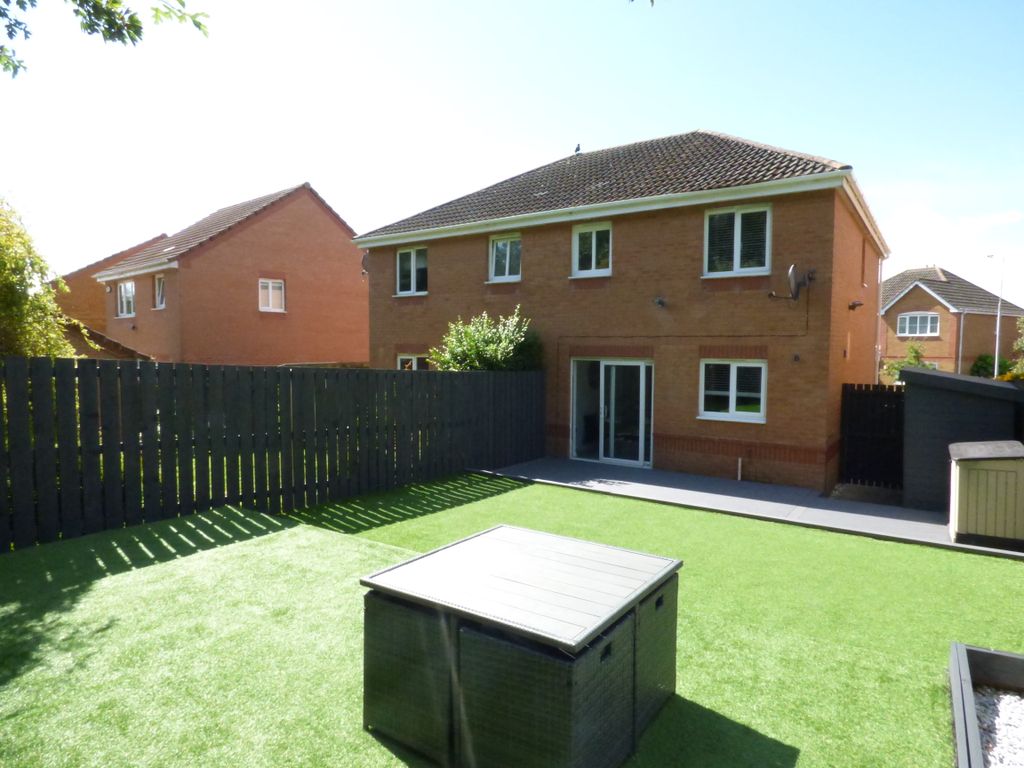 Property photo 3 of 29 Rear Garden