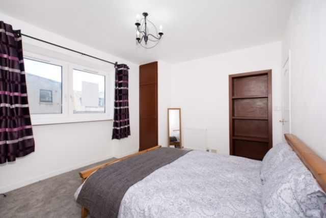 Property photo 2 of 8 Bedroom