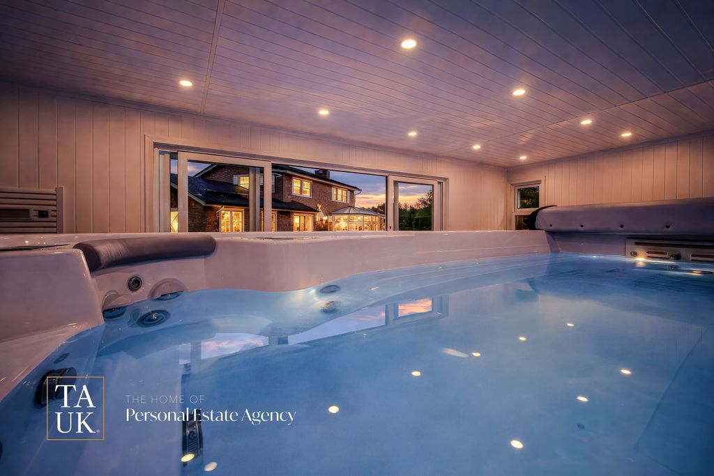 Property photo 1 of 42