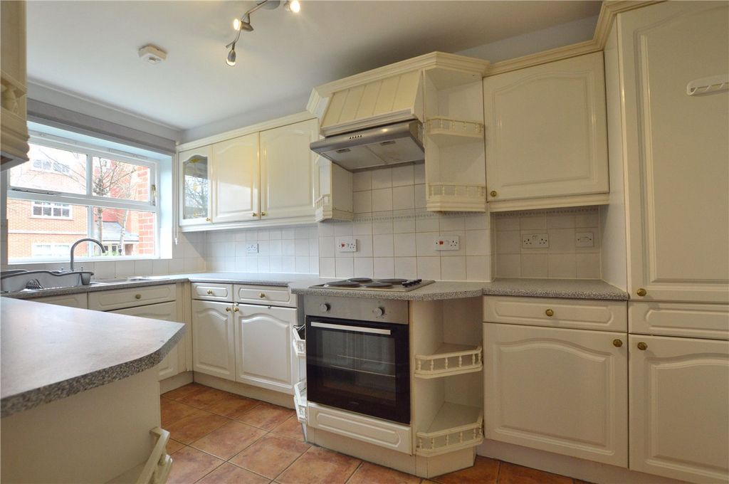 Property photo 3 of 9 Picture No. 06