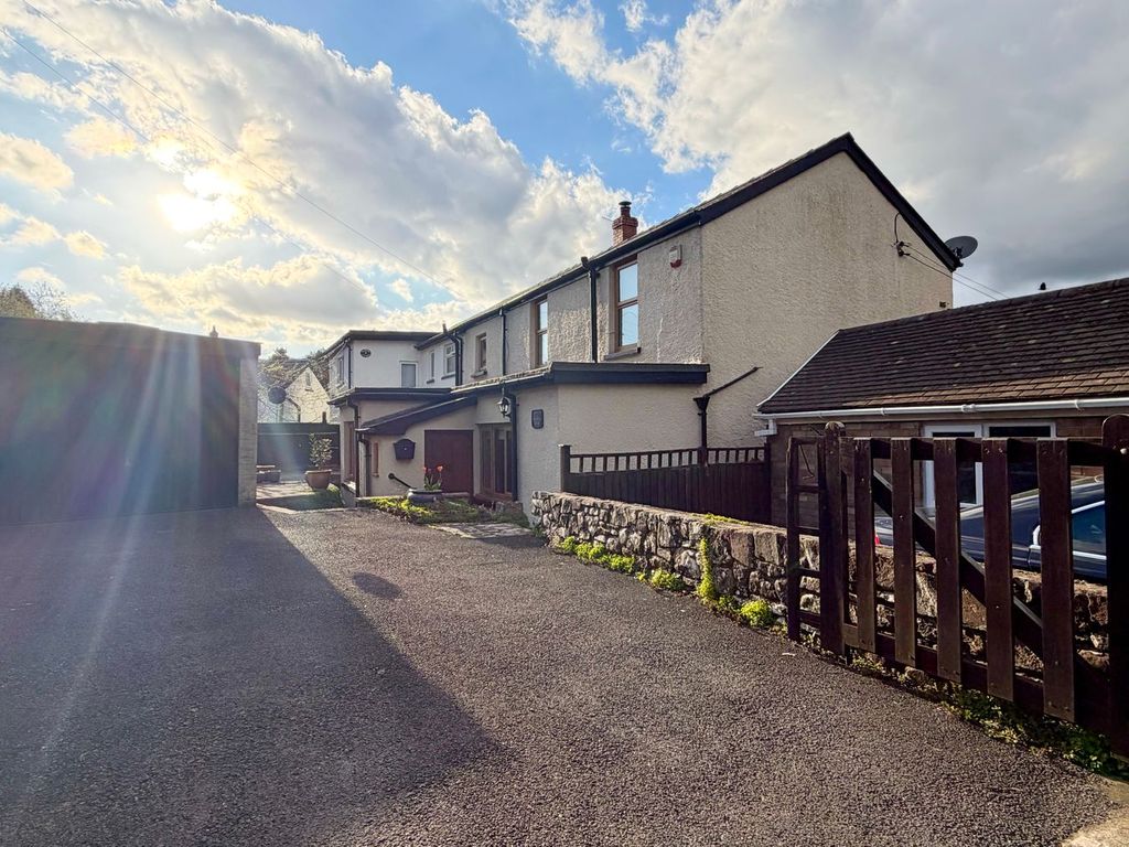 3 bed semi-detached house for saleStation Road, Gilwern, Abergavenny NP7 photo 2