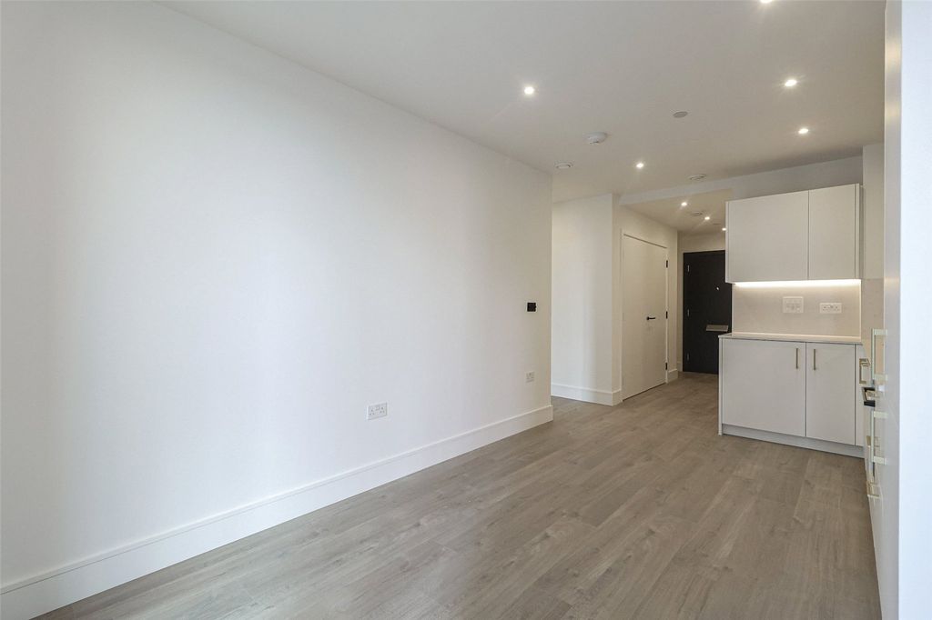 Property photo 2 of 15 Picture No. 08