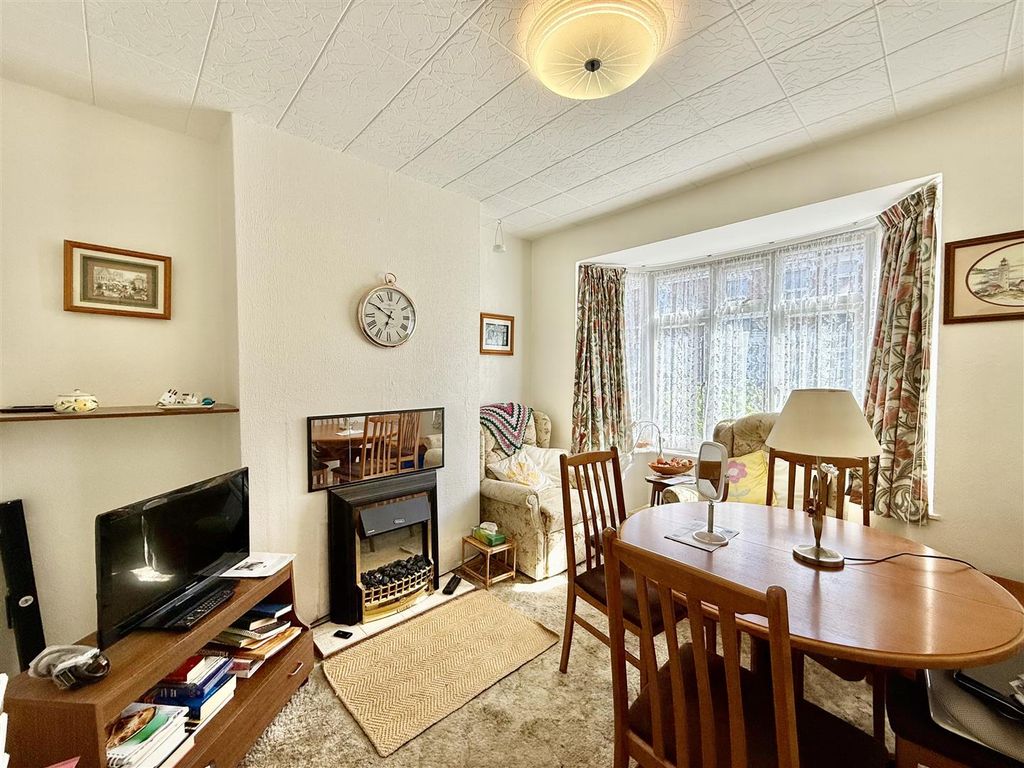 Property photo 2 of 10 Tempimage5Ykokm.Jpg