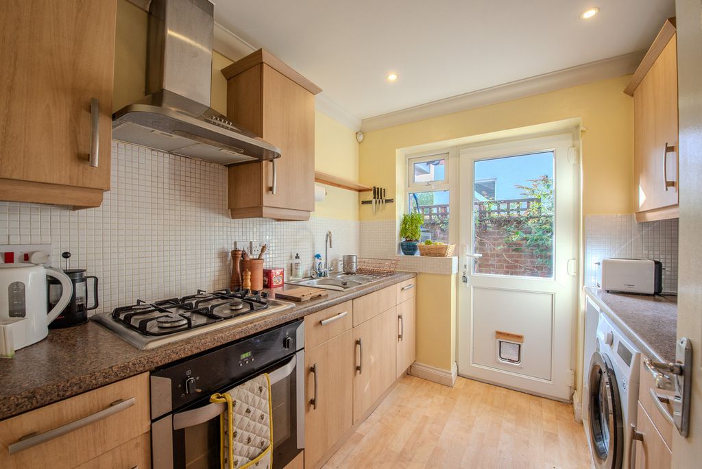 Property photo 3 of 16