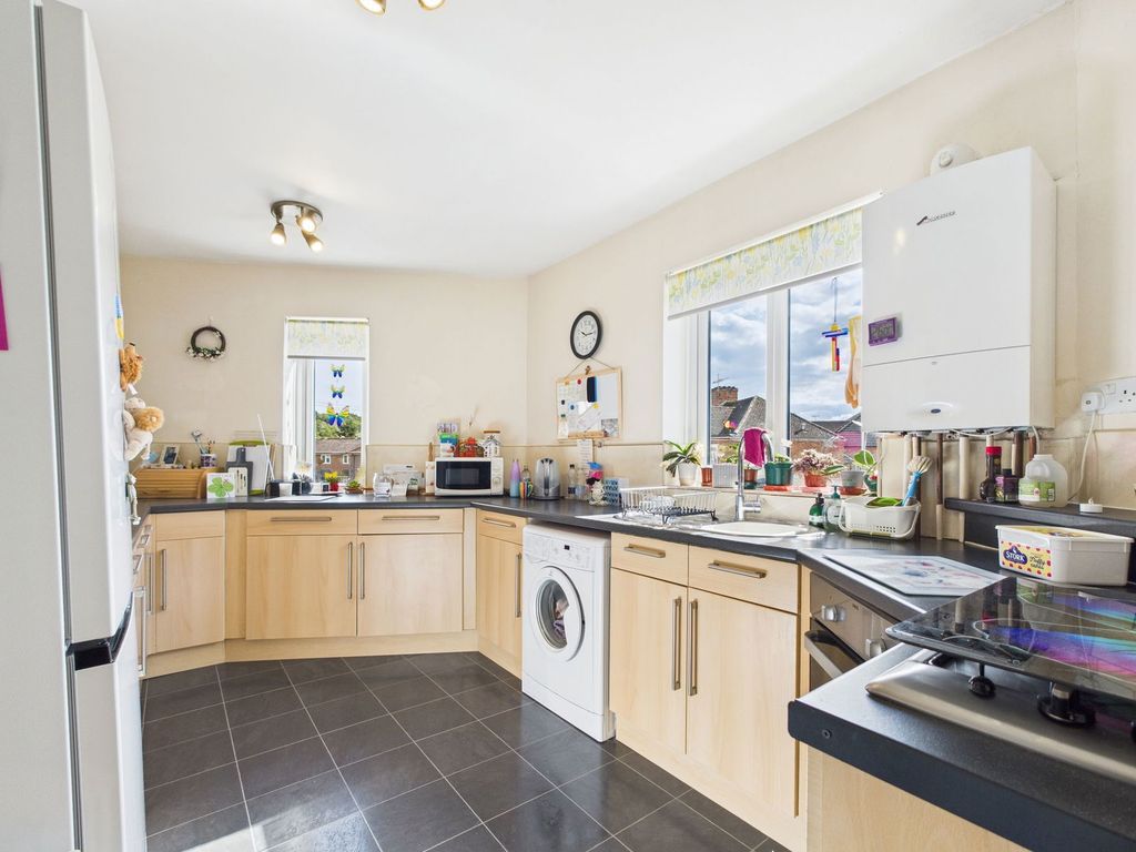 Property photo 3 of 11