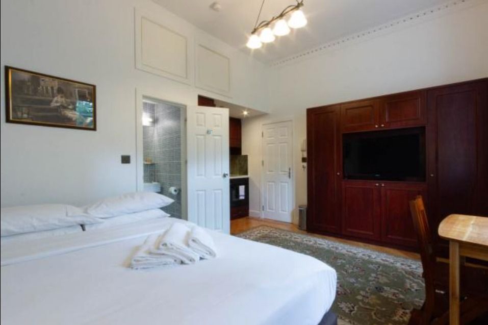 Property photo 3 of 8 1368505