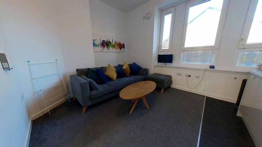 Property photo 2 of 7 Photo 2