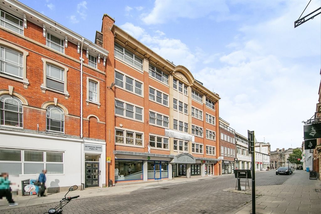 Property photo 2 of 14