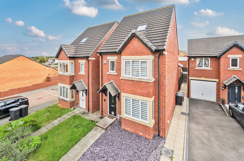 Property photo 1 of 21 1343885-1-68B5975...