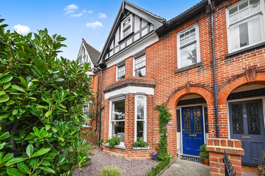 Property photo 1 of 30