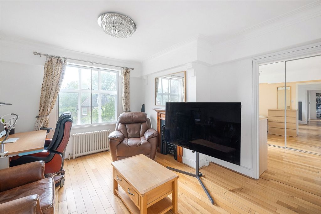 Property photo 3 of 15 Picture No. 07