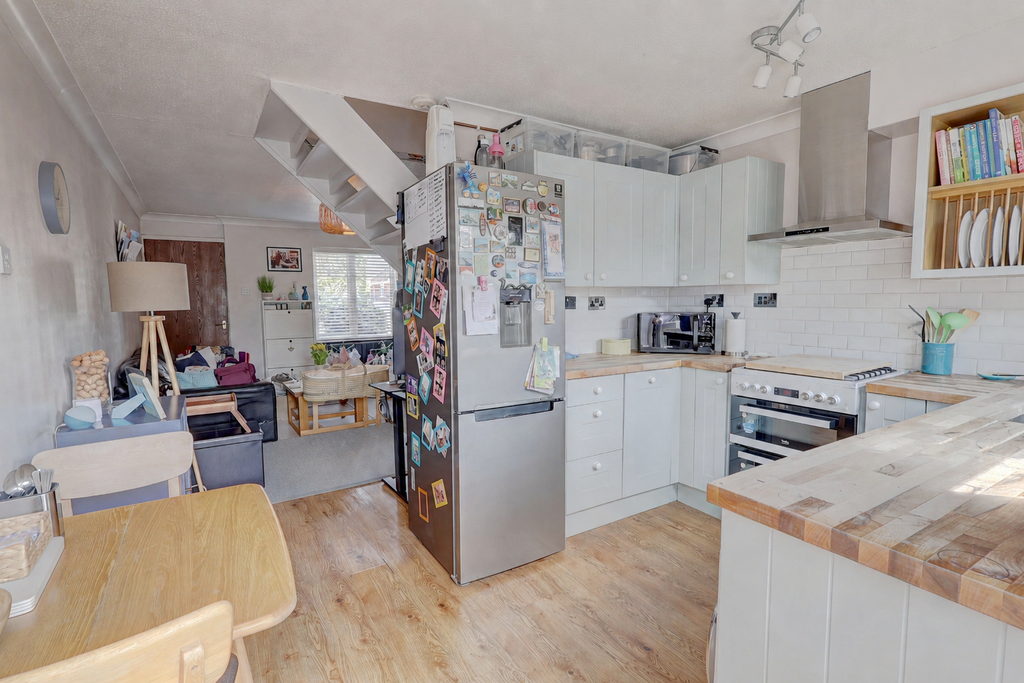 Property photo 3 of 12 Picture No. 27