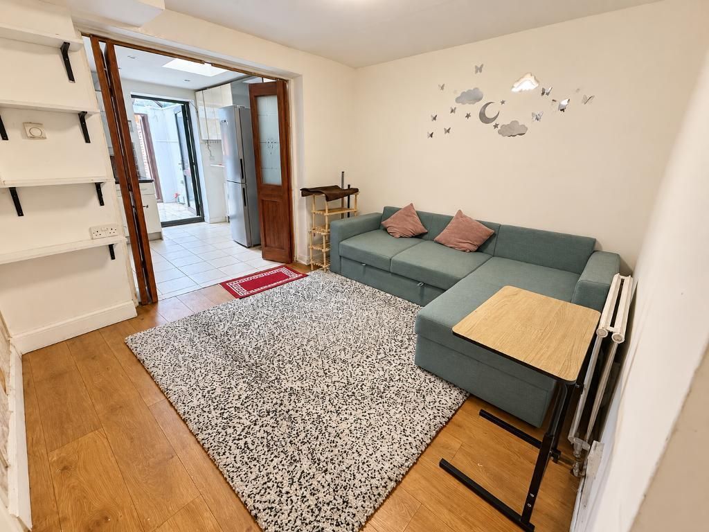 Property photo 2 of 14