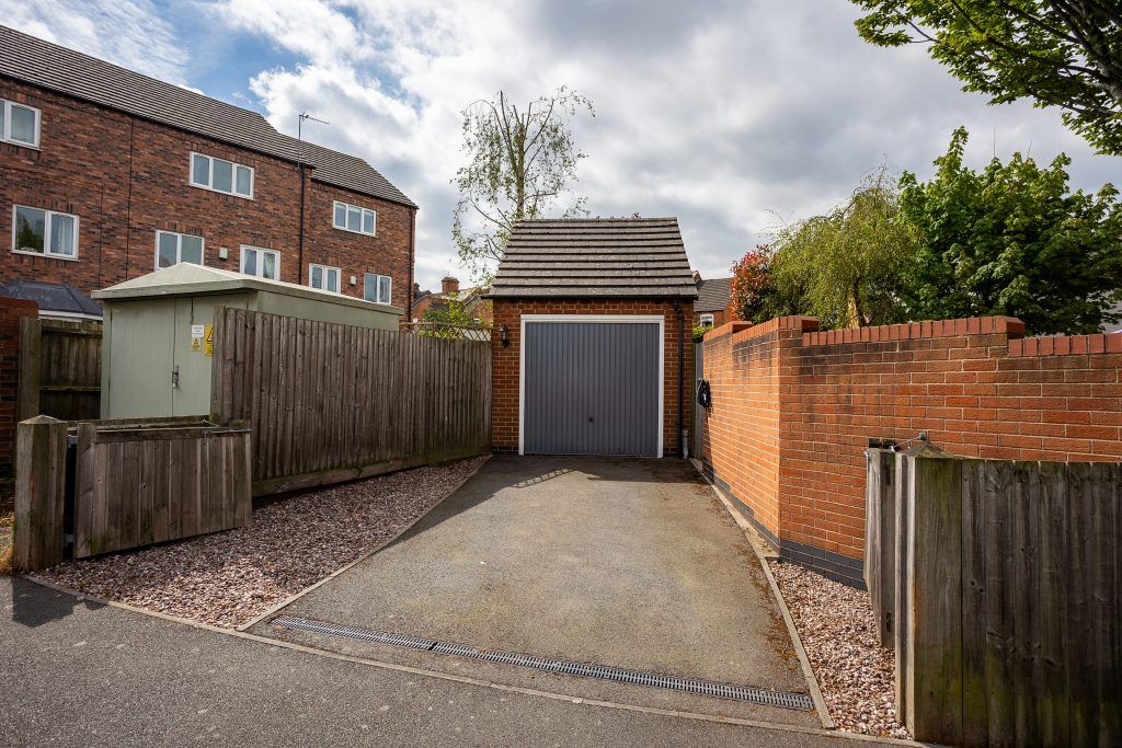 Property photo 3 of 34