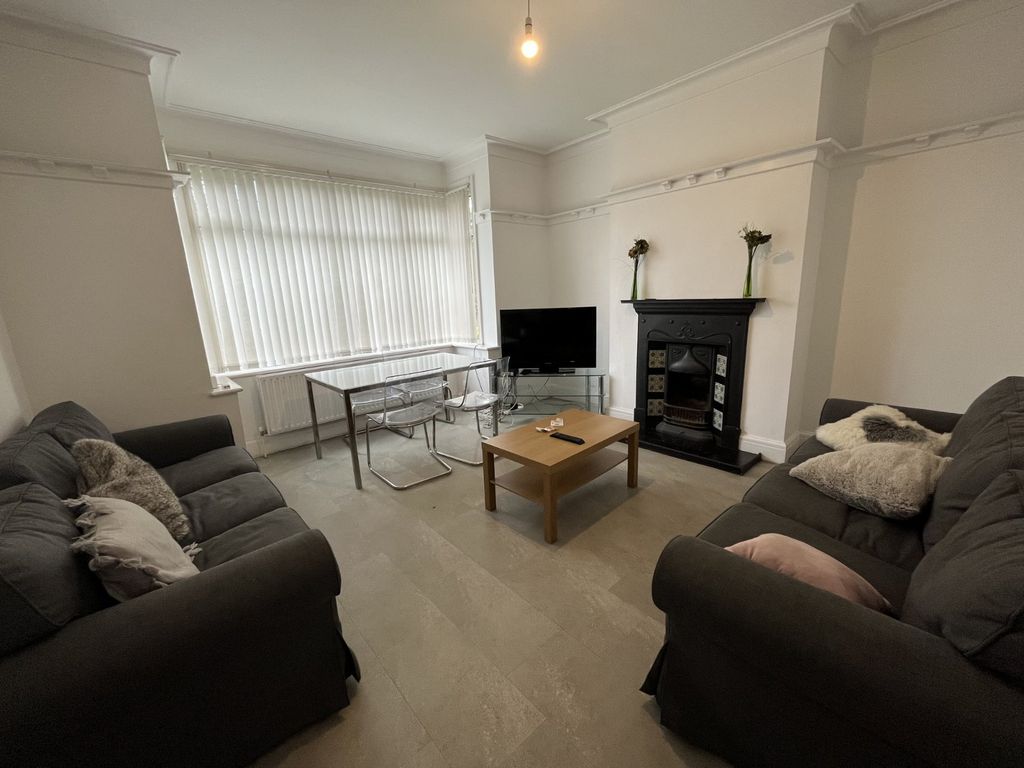 Property photo 2 of 11 Picture No. 03