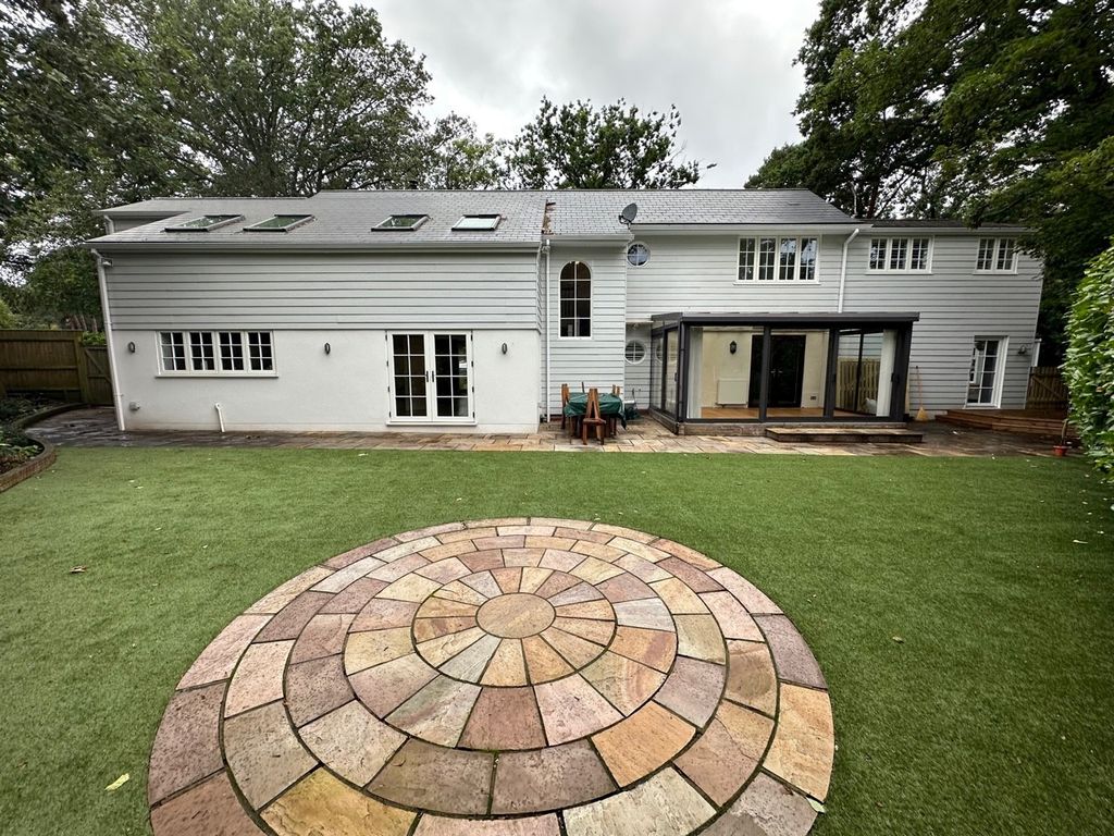 Property photo 3 of 46 Garden