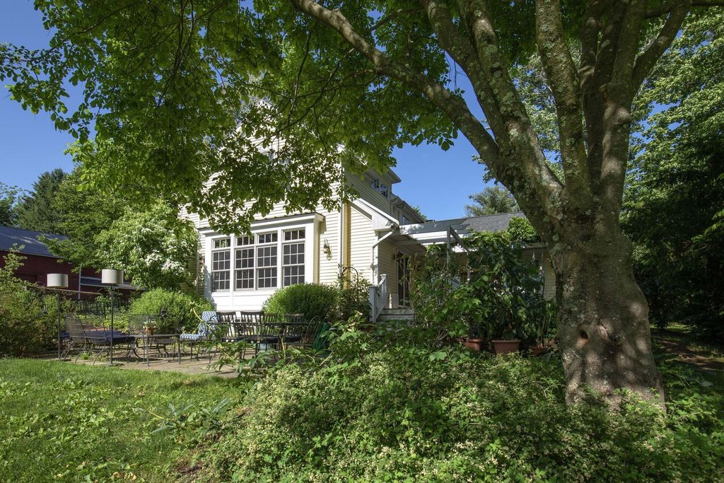 Property photo 3 of 8 <Alttext/>