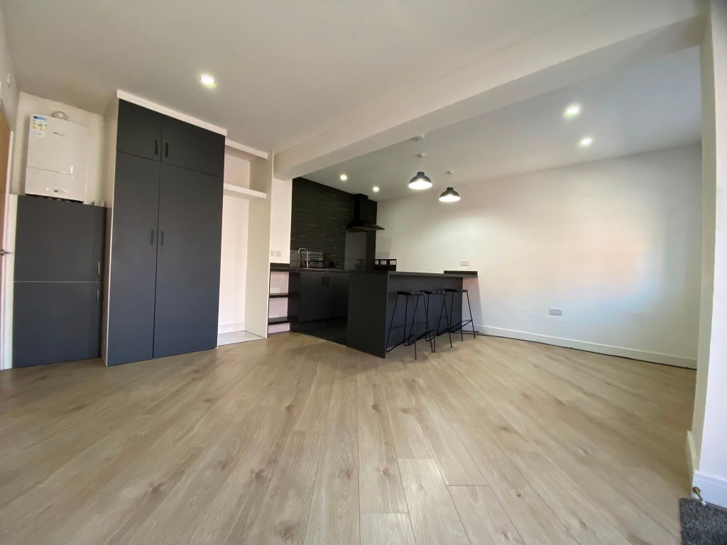Property photo 2 of 9 Image